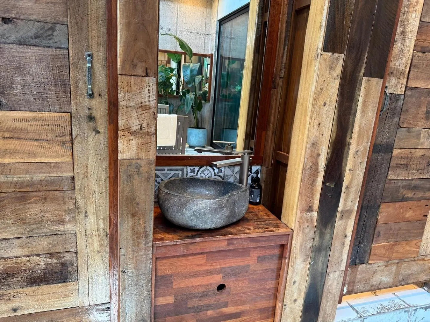 Jeju Dodu Tropical Premium Pool Villa 0*,