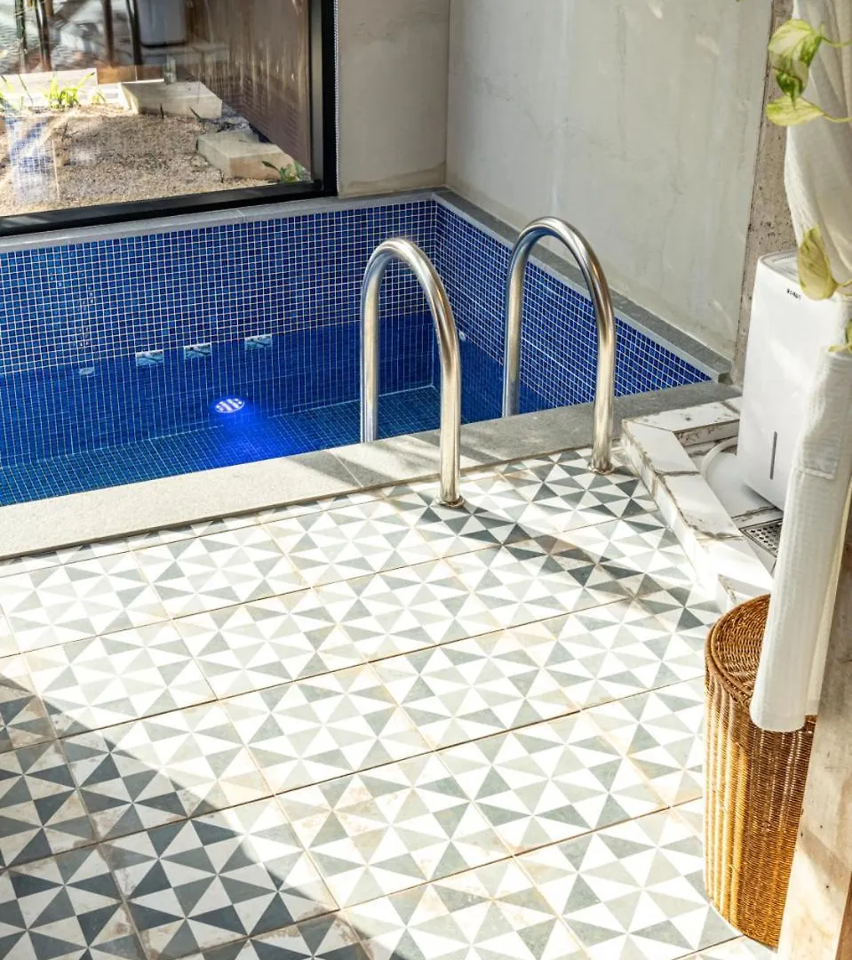 Jeju Dodu Tropical Premium Pool Villa 0*,